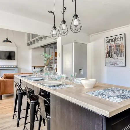 Apartment Le King - Vue Bastide - Wifi- Netflix Carcassonne